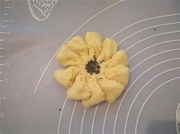 椰蓉花朵面包的做法图解10