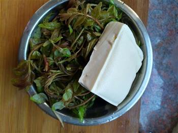 香椿芽拌豆腐的做法步骤1