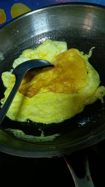 木耳炒鸡蛋的做法步骤4