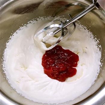草莓奶油蛋糕卷的做法步骤17