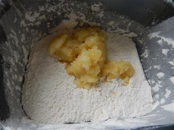 土豆泥小餐包的做法步骤2