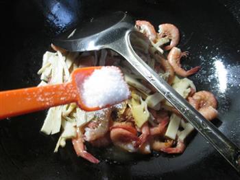 水笋炒海虾的做法步骤8