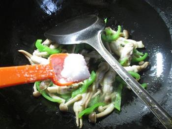 尖椒蟹味菇蛏子的做法图解6