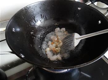 菜花红烧虾贝菇的做法步骤3
