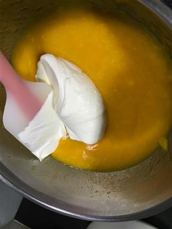 鲜奶油芒果慕斯蛋糕的做法图解12