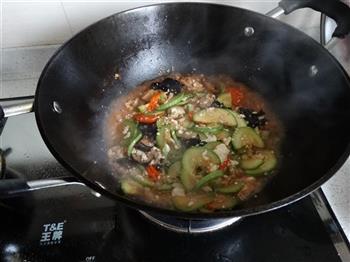 豆腐西葫芦炒鸡肉的做法步骤4