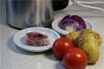 时蔬牛肉汤的做法步骤1