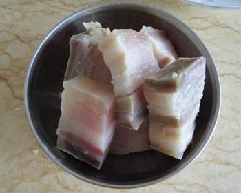 腌汆清江鱼块的做法步骤2