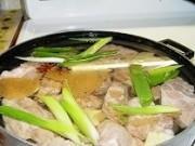 韩国猪骨头汤的做法图解3