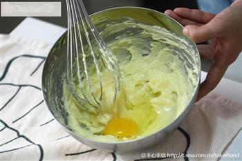 椰香芝士奶黄冰皮月饼的做法图解2