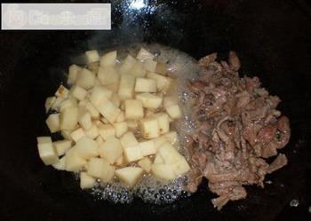红烧土豆烩牛肉－春季美食的做法步骤4