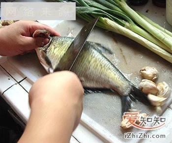 家常菜谱-红烧鳊鱼的做法图解5