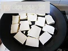 春笋焖豆腐的做法步骤2