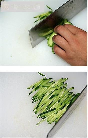 酪梨芹菜沙拉的做法步骤3