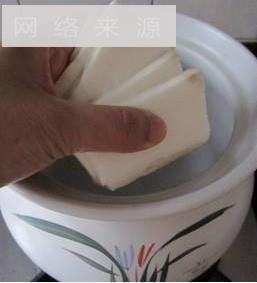 牛蒡鲜淮山排骨汤的做法步骤3