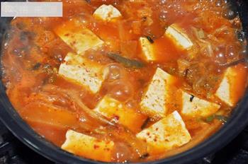 韩式辣白菜鲭鱼汤的做法步骤7