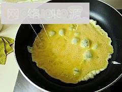 剁椒丝瓜炒鸡蛋的做法步骤3