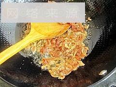 经典的家常菜-青椒炒肉丝的做法步骤4
