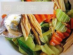 夏日开胃小凉菜-红油腐竹拌莴笋的做法步骤10