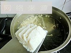 海带豆腐大骨汤的做法步骤4