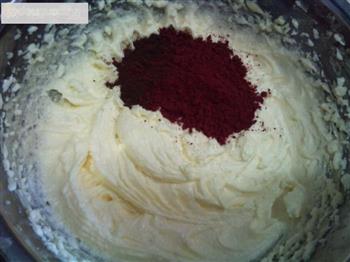 奶油玫瑰红丝绒蛋糕Red Velvet Cake的做法图解3
