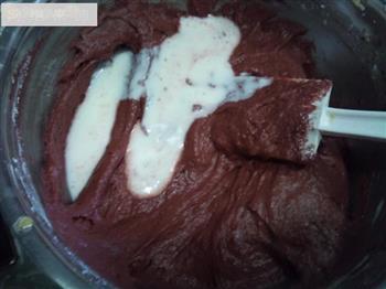 奶油玫瑰红丝绒蛋糕Red Velvet Cake的做法步骤5