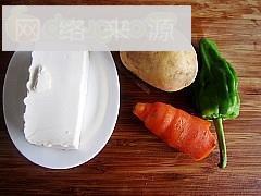 酱烧豆腐土豆丁的做法步骤1