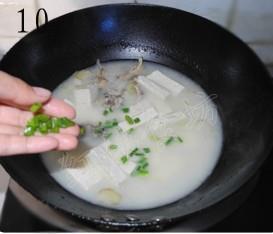 鲫鱼头豆腐汤的做法步骤10