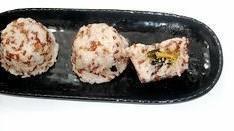 红米肉松海苔饭团的做法步骤8