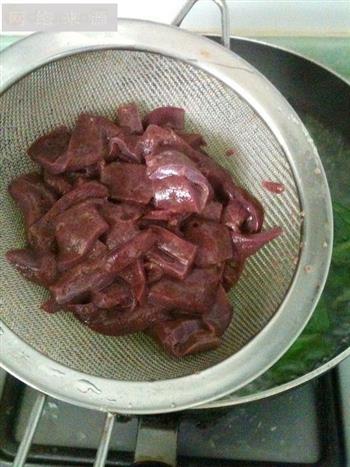 春菜猪肝汤的做法步骤5