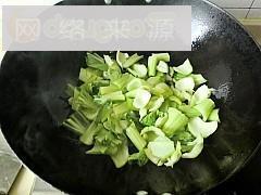 简单家常菜-青菜烧油面筋的做法步骤5