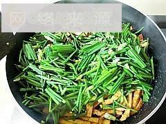 韭菜苔炒豆腐的做法图解10