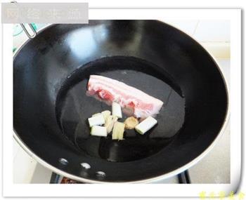 泡菜回锅肉的做法图解1