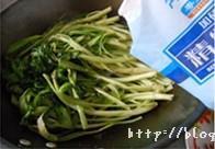 清鲜椒丝腐乳空心菜的做法步骤5