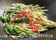 清鲜椒丝腐乳空心菜的做法步骤6