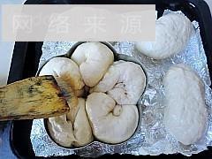 蜜豆花朵面包的做法步骤7