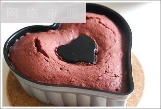 酸奶红丝绒蛋糕的做法步骤12