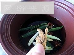 萝卜菌菇大骨汤的做法步骤5