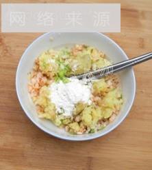 香煎土豆虾仁饼的做法步骤8