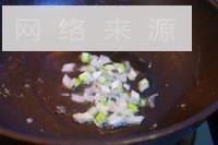 泡菜蛋炒饭的做法步骤4