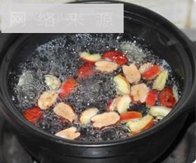 山楂红枣汤的做法步骤6