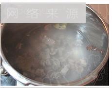 冬日暖身咖喱牛腩锅的做法图解2