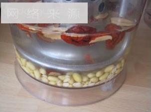 红枣燕麦豆浆的做法步骤2