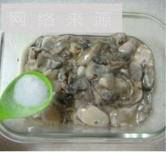 清炸牡蛎的做法步骤2