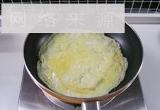 辣白菜炒饭的做法步骤2