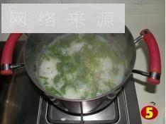 菠菜猪肝粥的做法步骤6