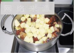 香菇土豆炖肉的做法步骤4