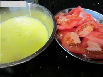 浓汁西红柿炒鸡蛋的做法步骤1