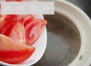 番茄莲藕排骨汤的做法图解4