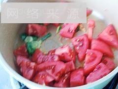 番茄豆腐汤的做法步骤5